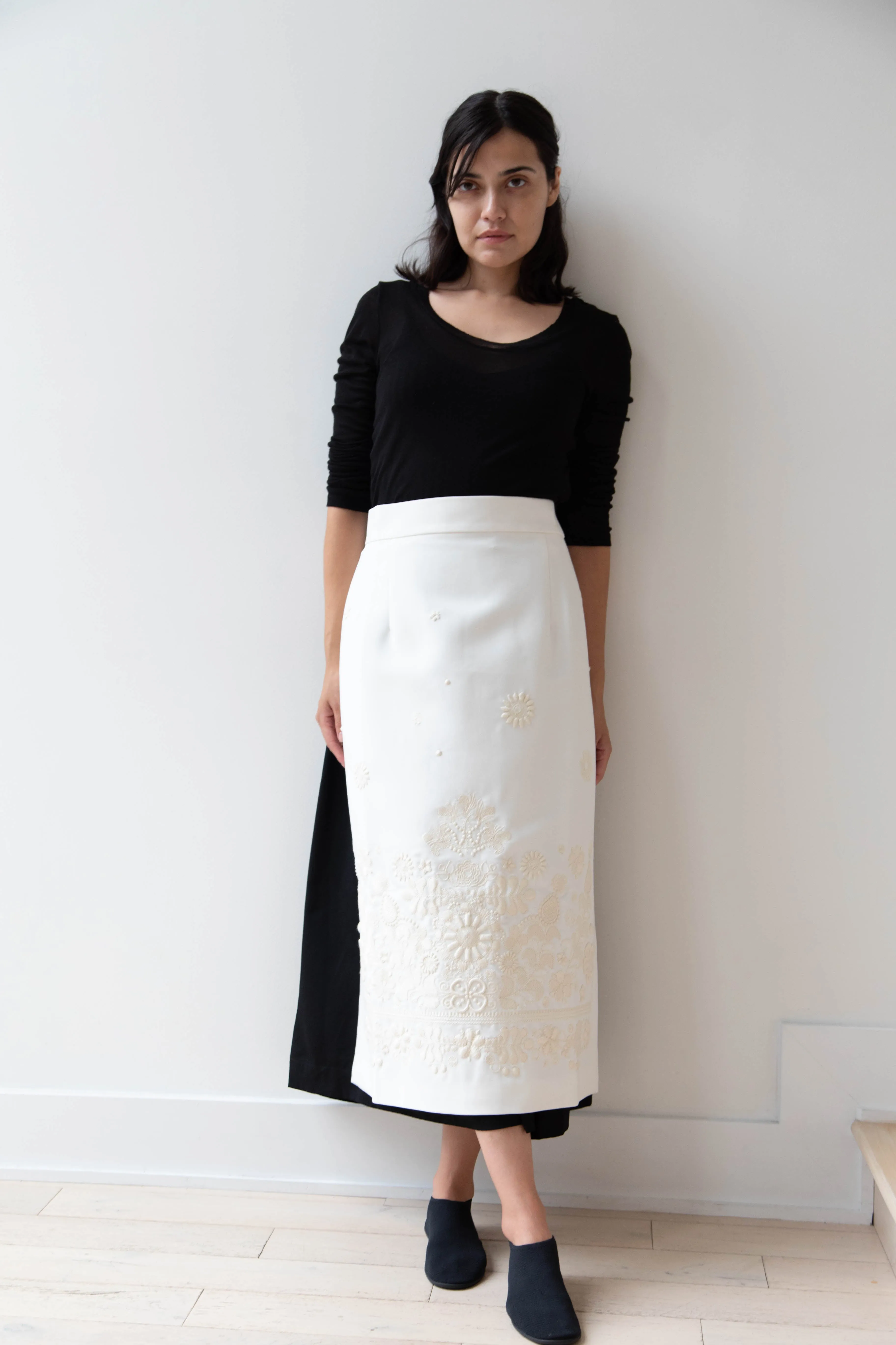Delegan | Embroidered Plakhta in Milk