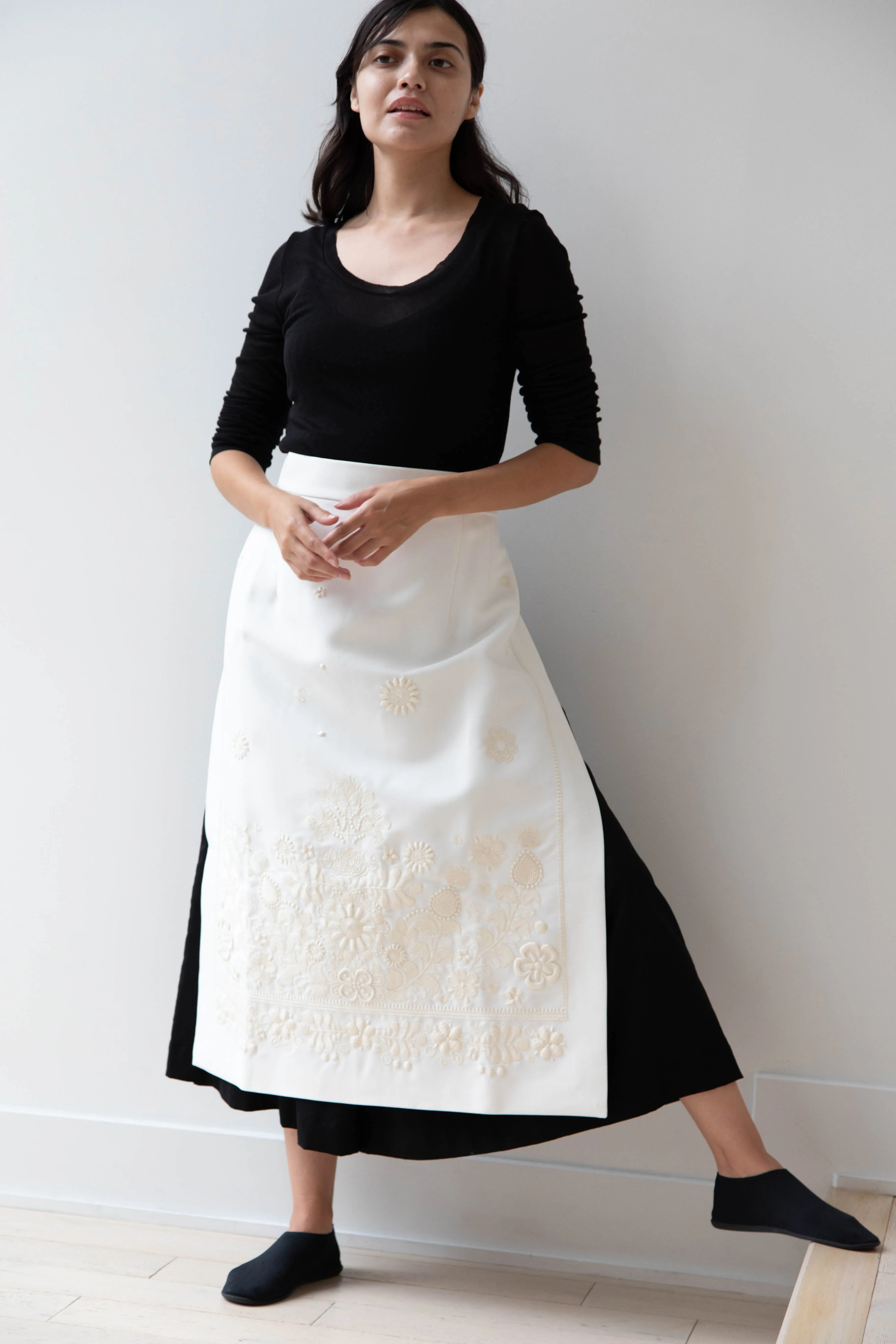 Delegan | Embroidered Plakhta in Milk