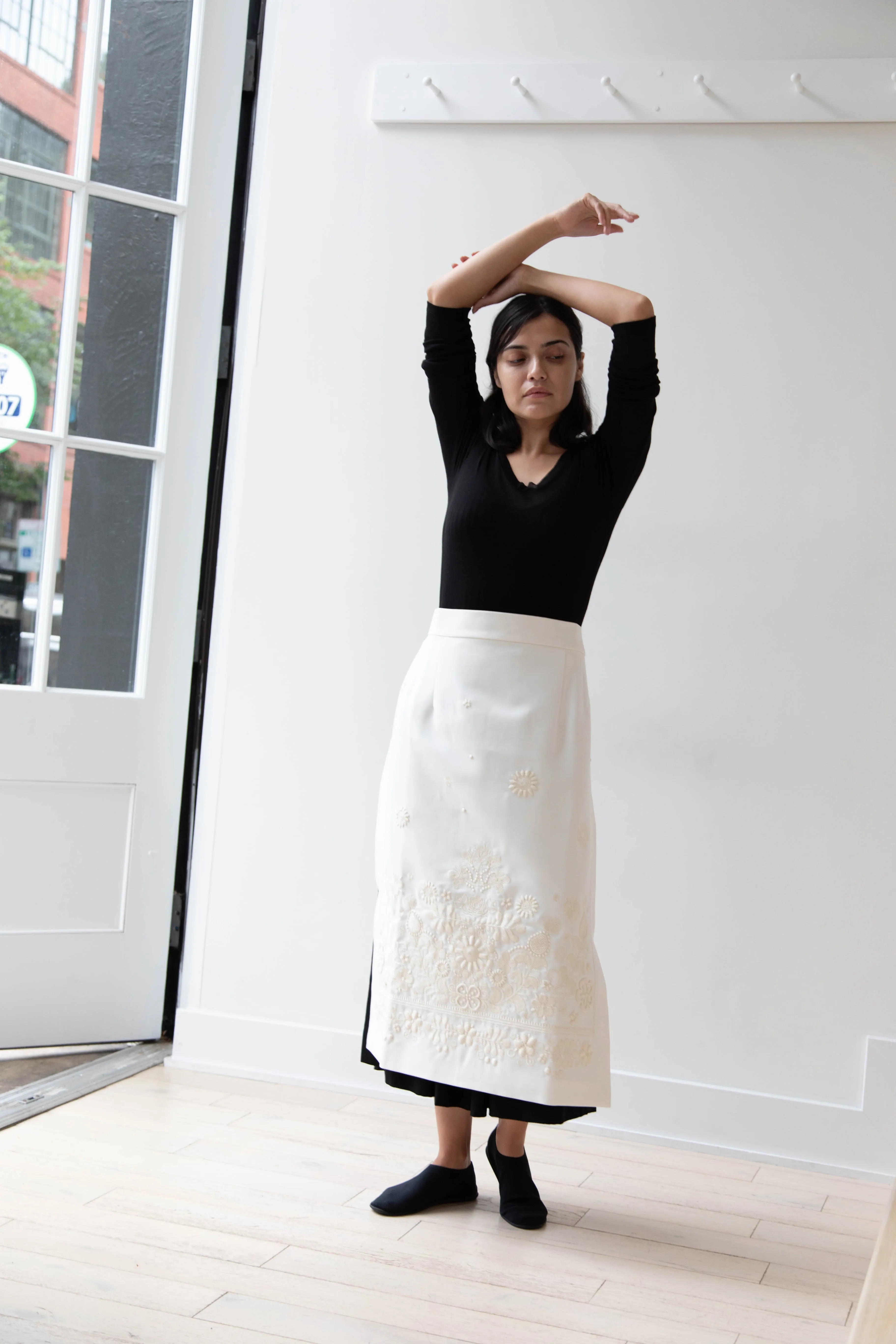 Delegan | Embroidered Plakhta in Milk
