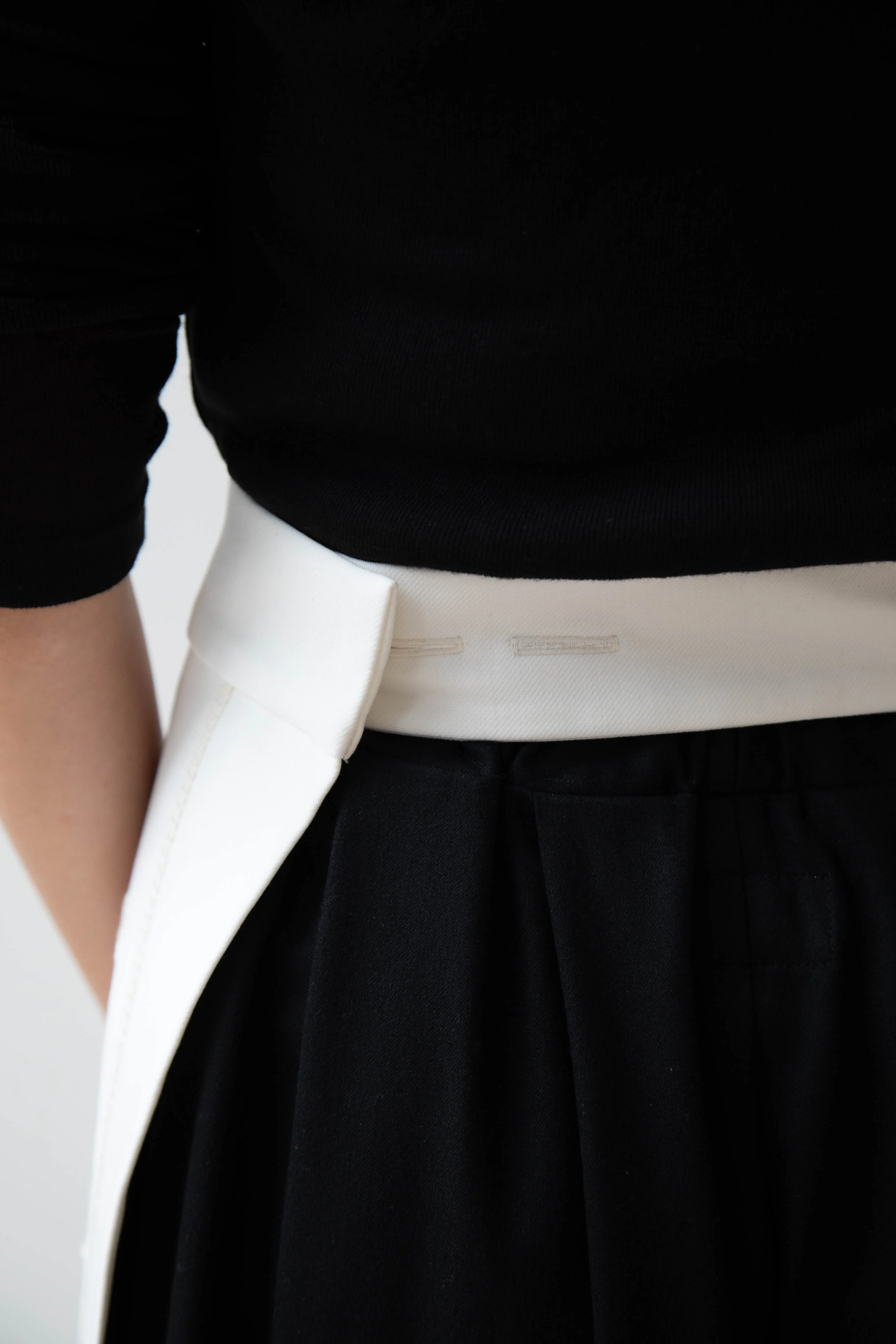 Delegan | Embroidered Plakhta in Milk