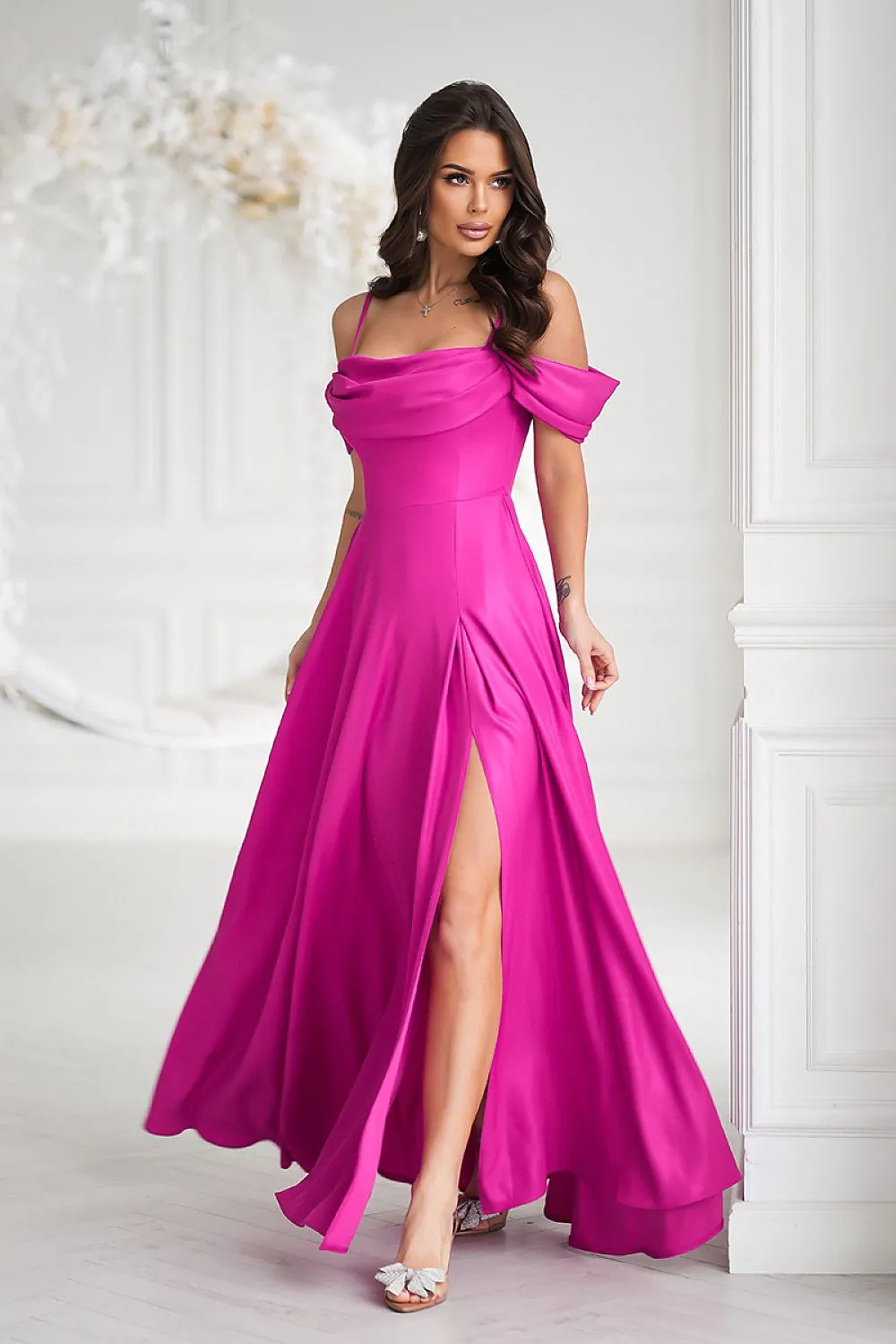 Long flowing skirt side slit evening dress