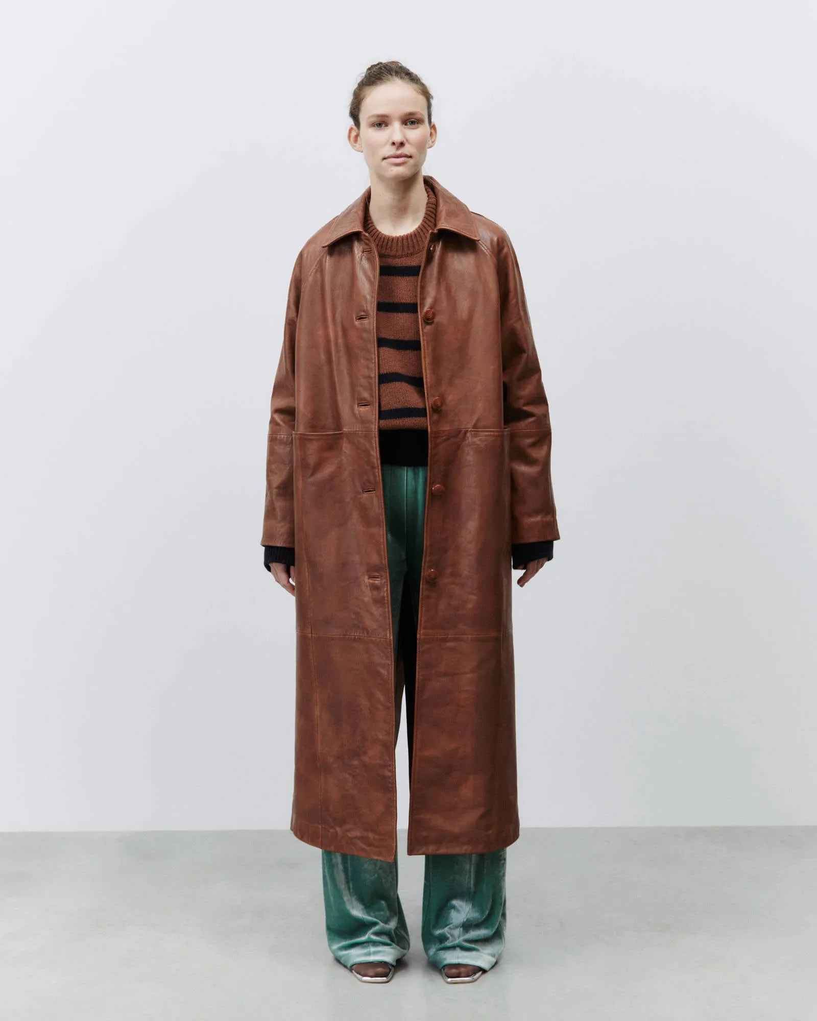 LONG TRENCH COAT IN VINTAGE EFFECT LEATHER