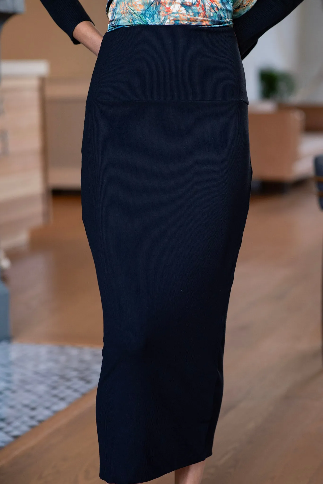 RIBBED MODAL MIDI SLIM SKIRT