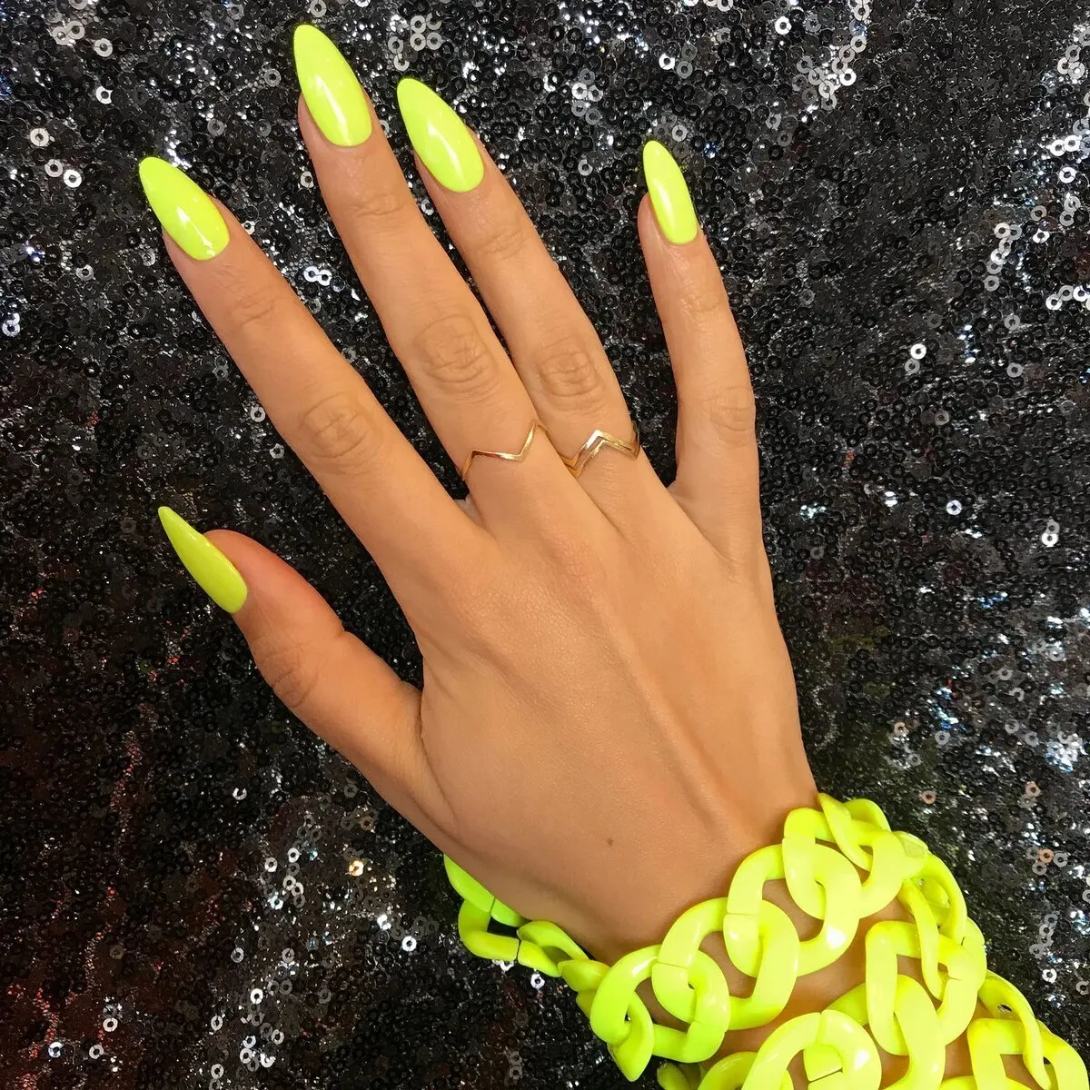 Toxic | NAIL POLISH